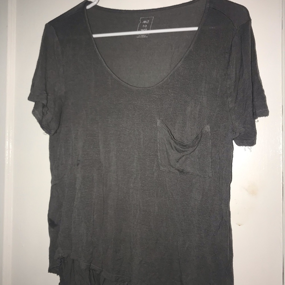 gray flowy top